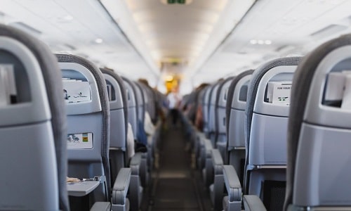 اهمیت نظافت داخل هواپیما  