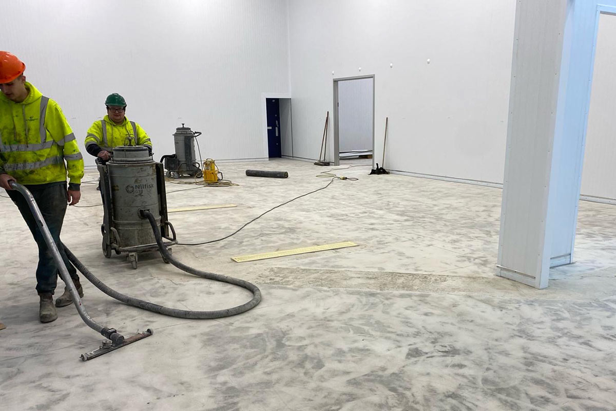 شستشوی اپوکسی با جارو برقی صنعتی