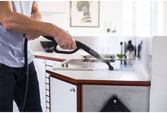 بخار شوی خانگی با قابلیت حمل آسان مناسب نظافت داخل منزل و خارج آن می باشد